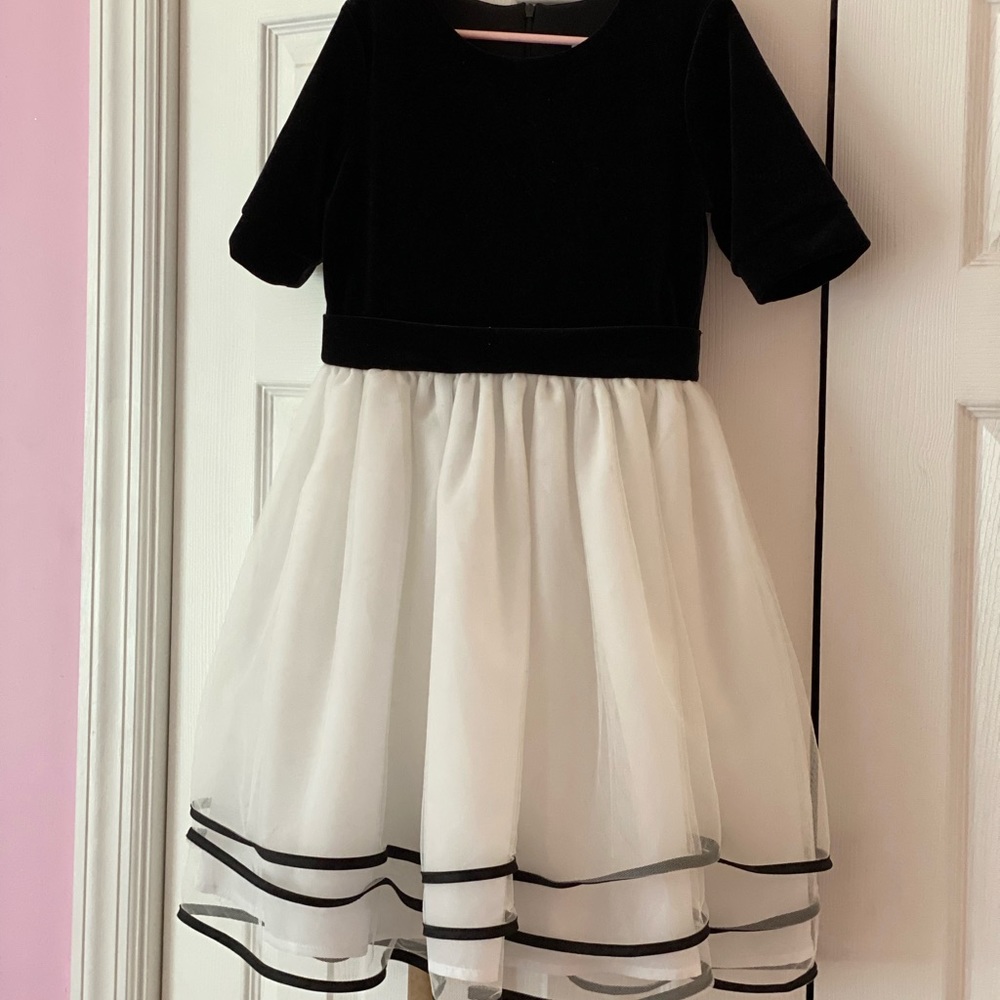 Chasing Fireflies Velvet Black & White Dress Sz 10